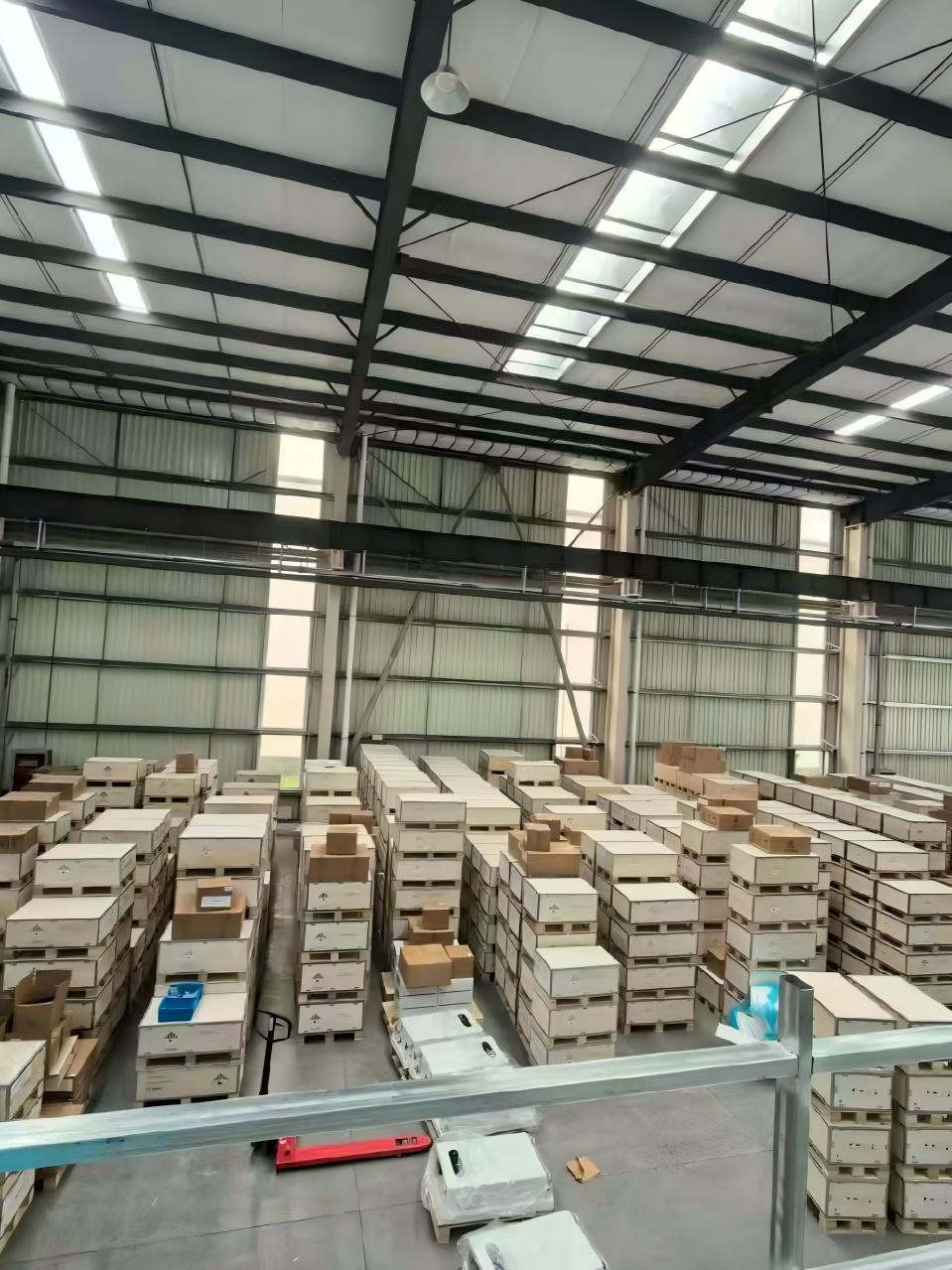 Lithium battery production and preparation in factory lithium battery stock